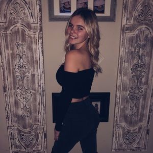 Meet your Posher, Ava